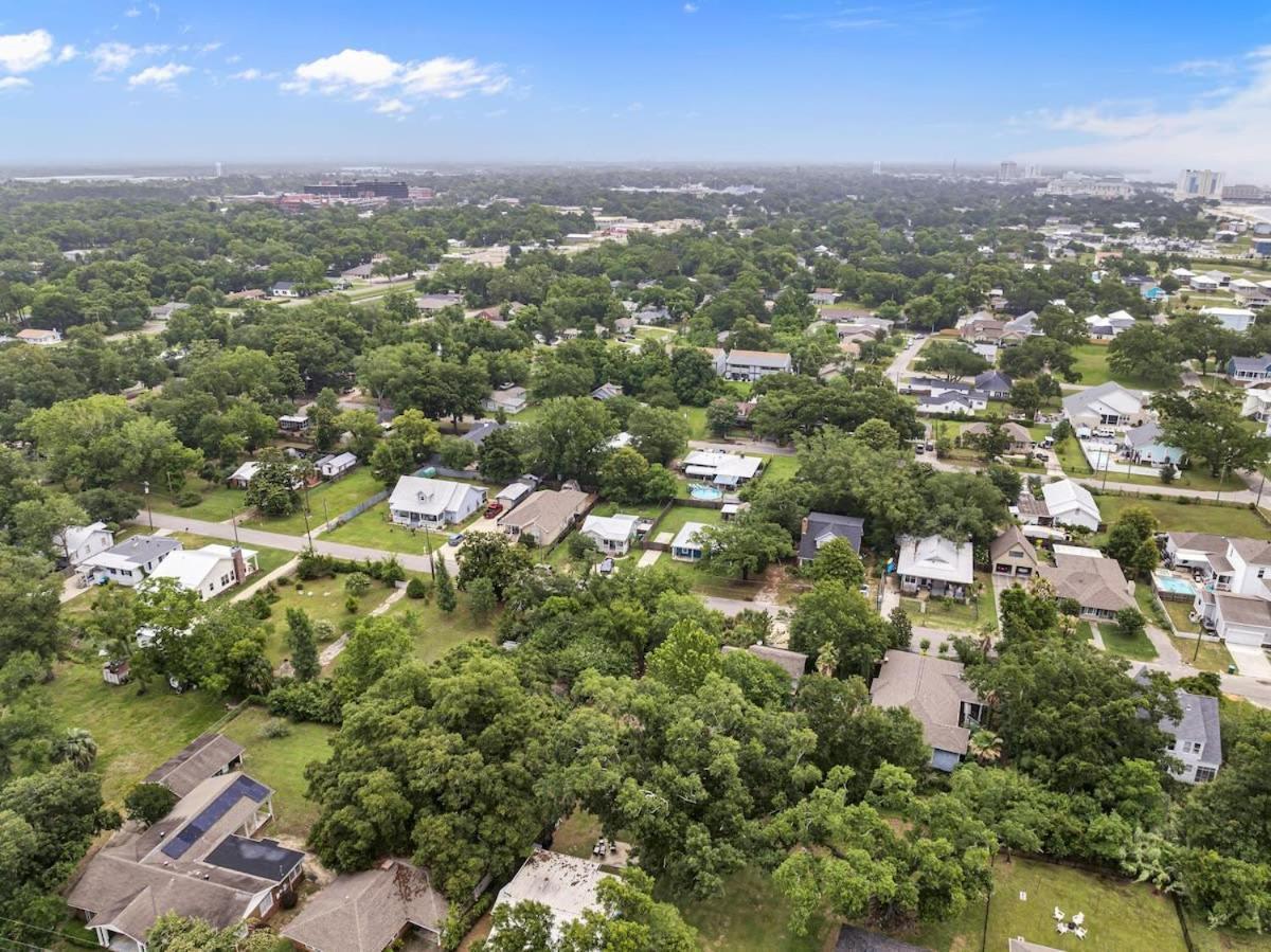 Bare Feet Bungalow -Close To Beach & Dog Friendly Gulfport Exterior foto