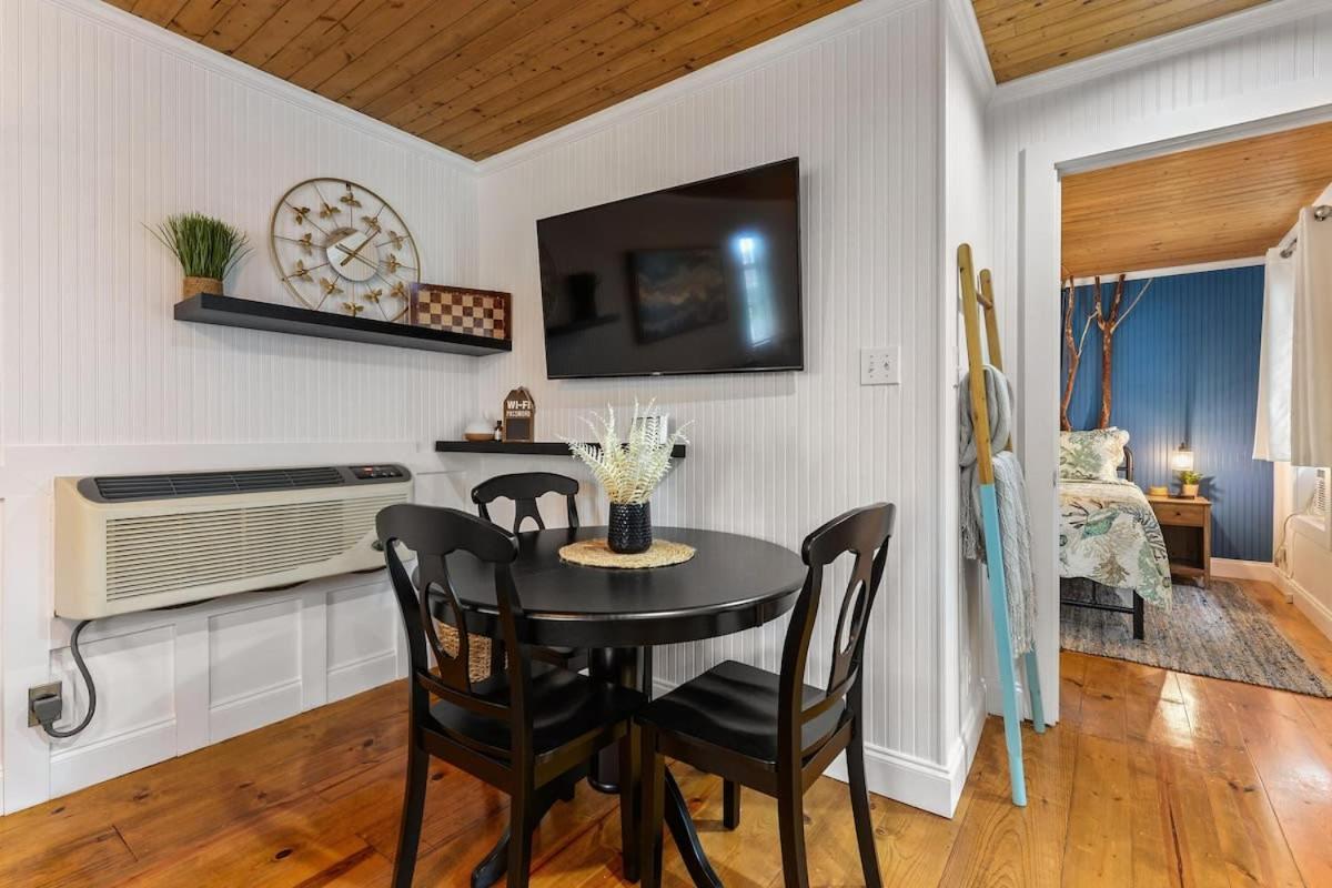 Bare Feet Bungalow -Close To Beach & Dog Friendly Gulfport Exterior foto